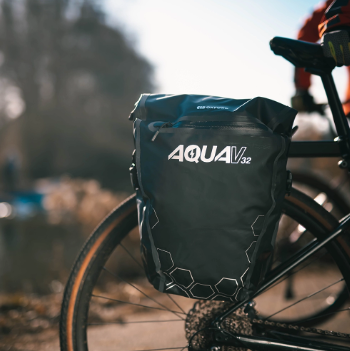 Pannier Racks and Trunk Bags