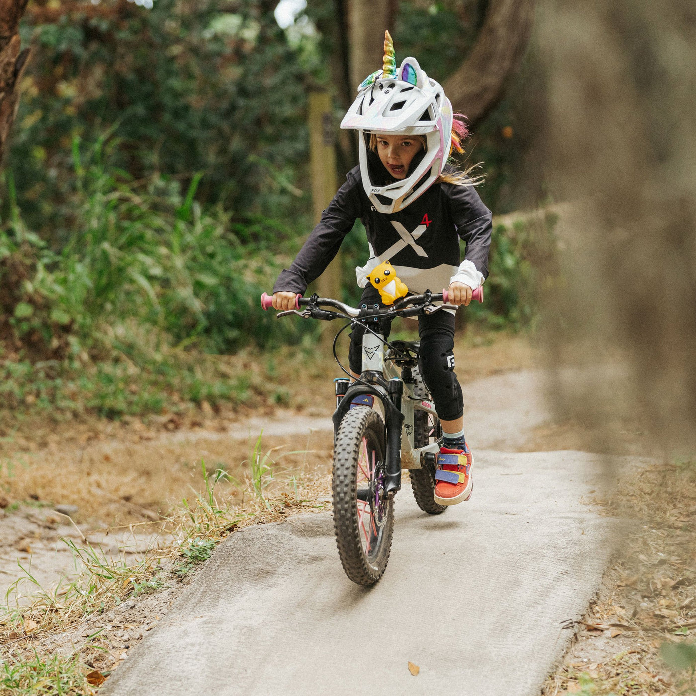 G-Form cycling protection Youth Pro-X4 Knee Guard