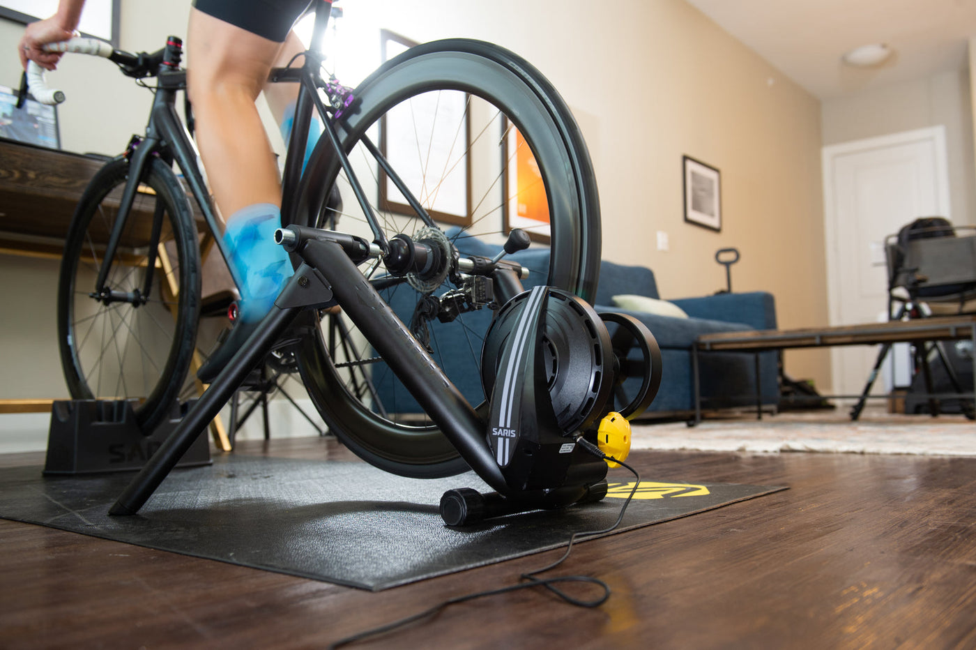Saris M2 Wheel On Smart Indoor Turbo Trainer